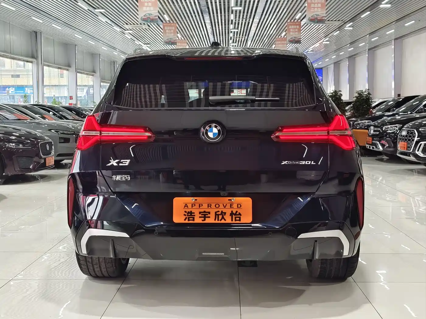 BMW X3 2025 xDrive30L Premium Model M Sport Black Package фото 5