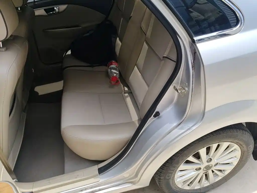 Фото 17 - Buick Excelle