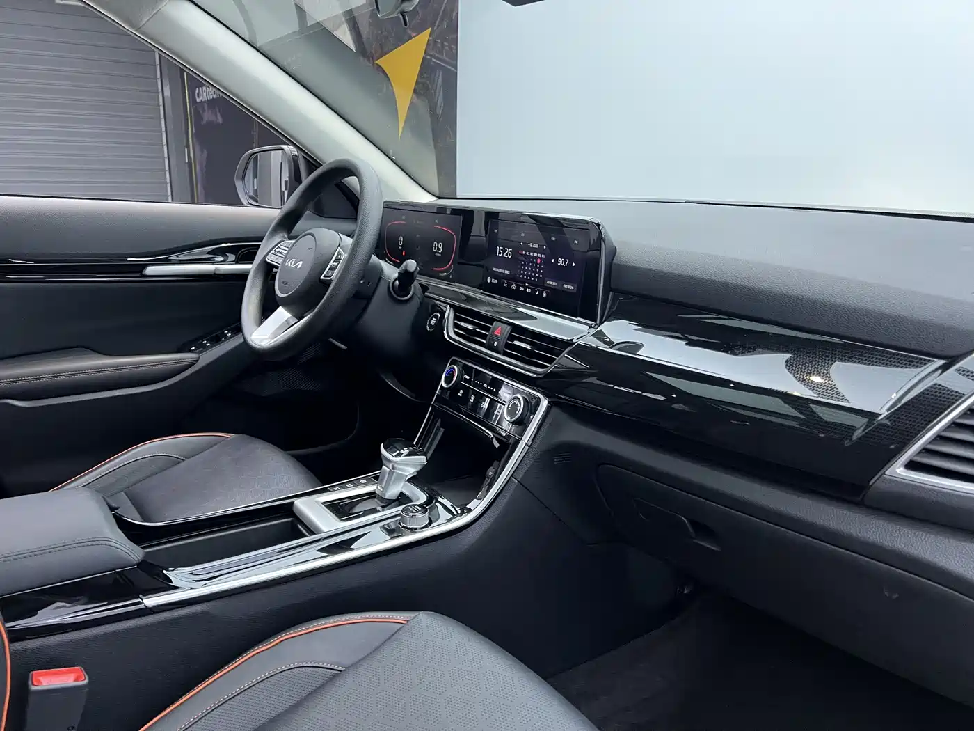 Kia Seltos 2023 1.5L CVT Luxury Edition фото 24