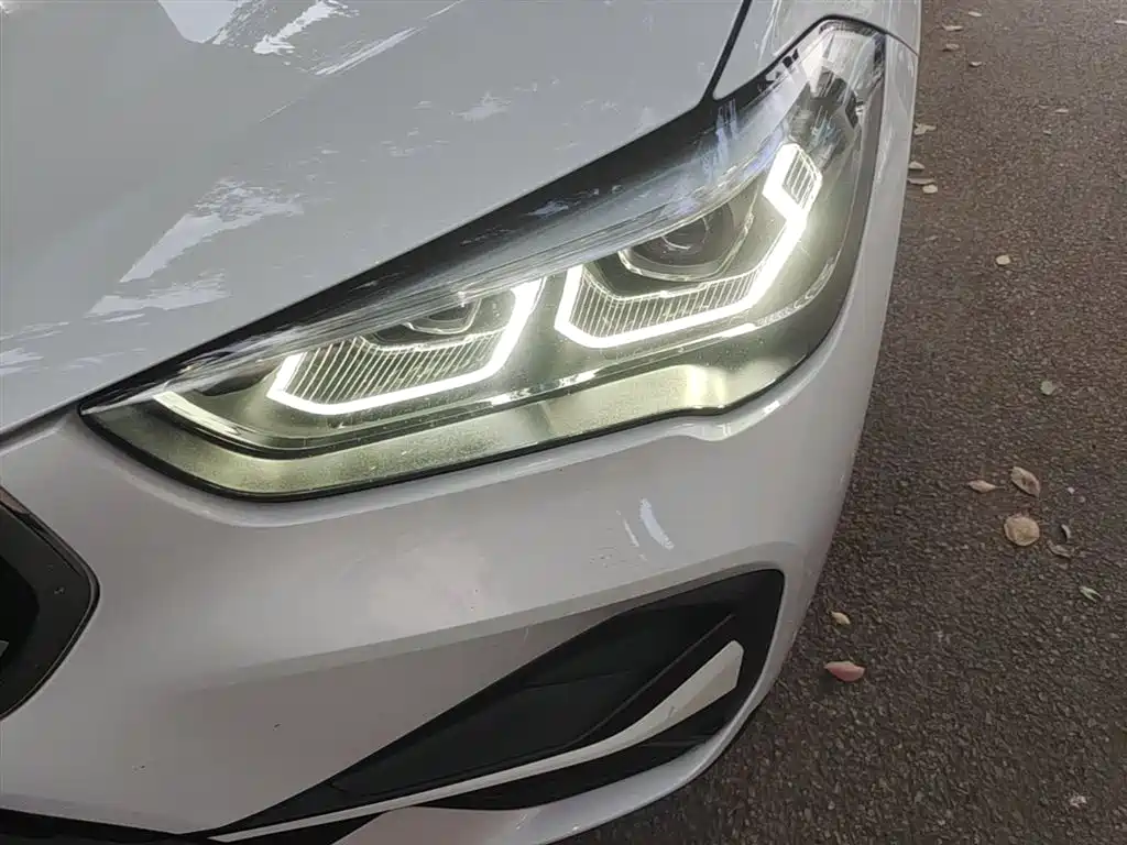 BMW X1 2022 sDrive25Li Leading фото 24