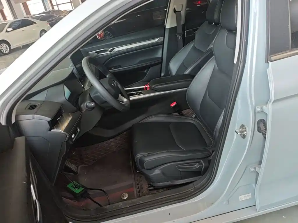 Geely Emgrand L HiP 2023 2022 1.5TD-DHT Pro 100KM Super Pure