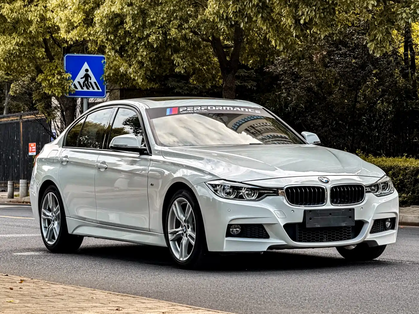 BMW 3 Series 2018 320i M Sport Package фото 3