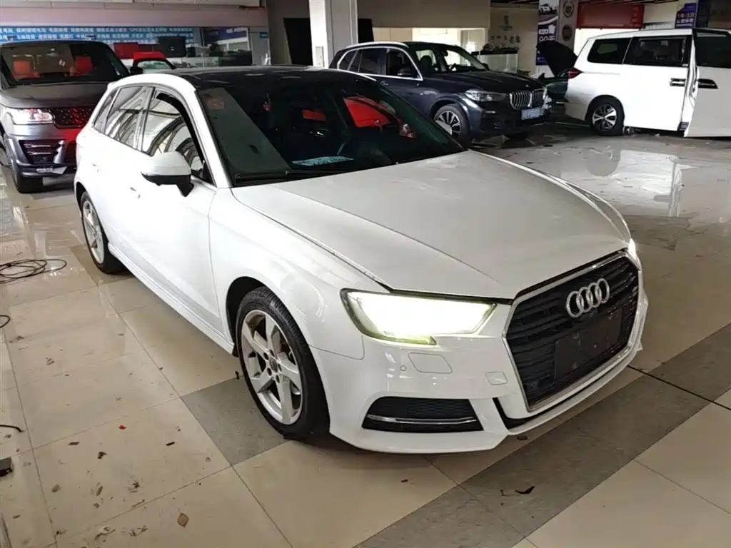 Audi A3 2019 Sportback 35 TFSI Fashion China VI фото 4