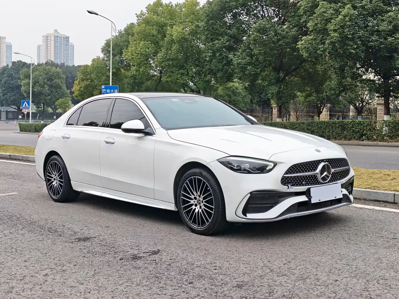 Mercedes-Benz C-Class 2023 Facelift II C 260 L Sport Edition фото 3