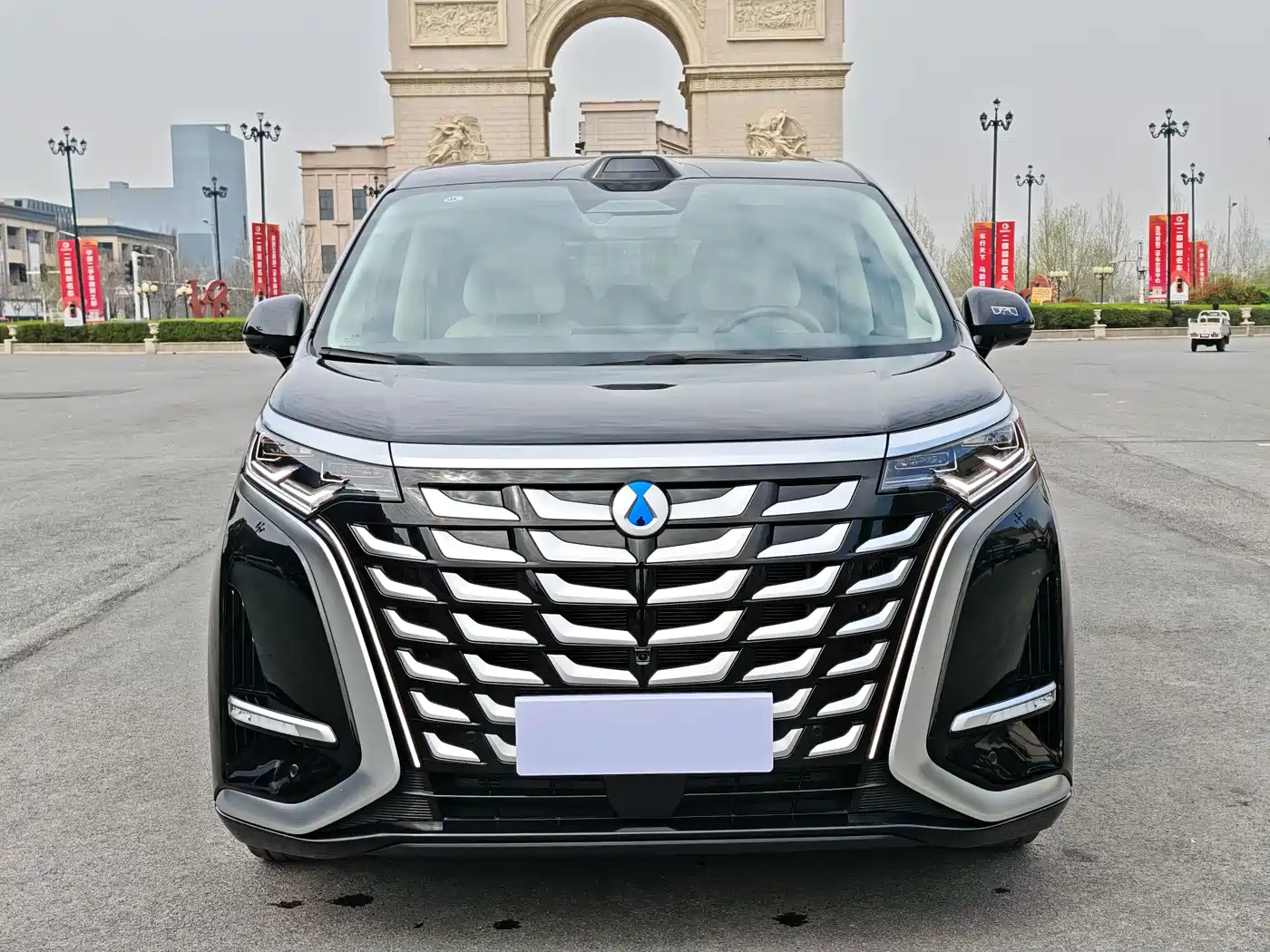 Denza D9 2025 Model DM-i Smart Drive Edition 1020 AWD Flagship фото 2