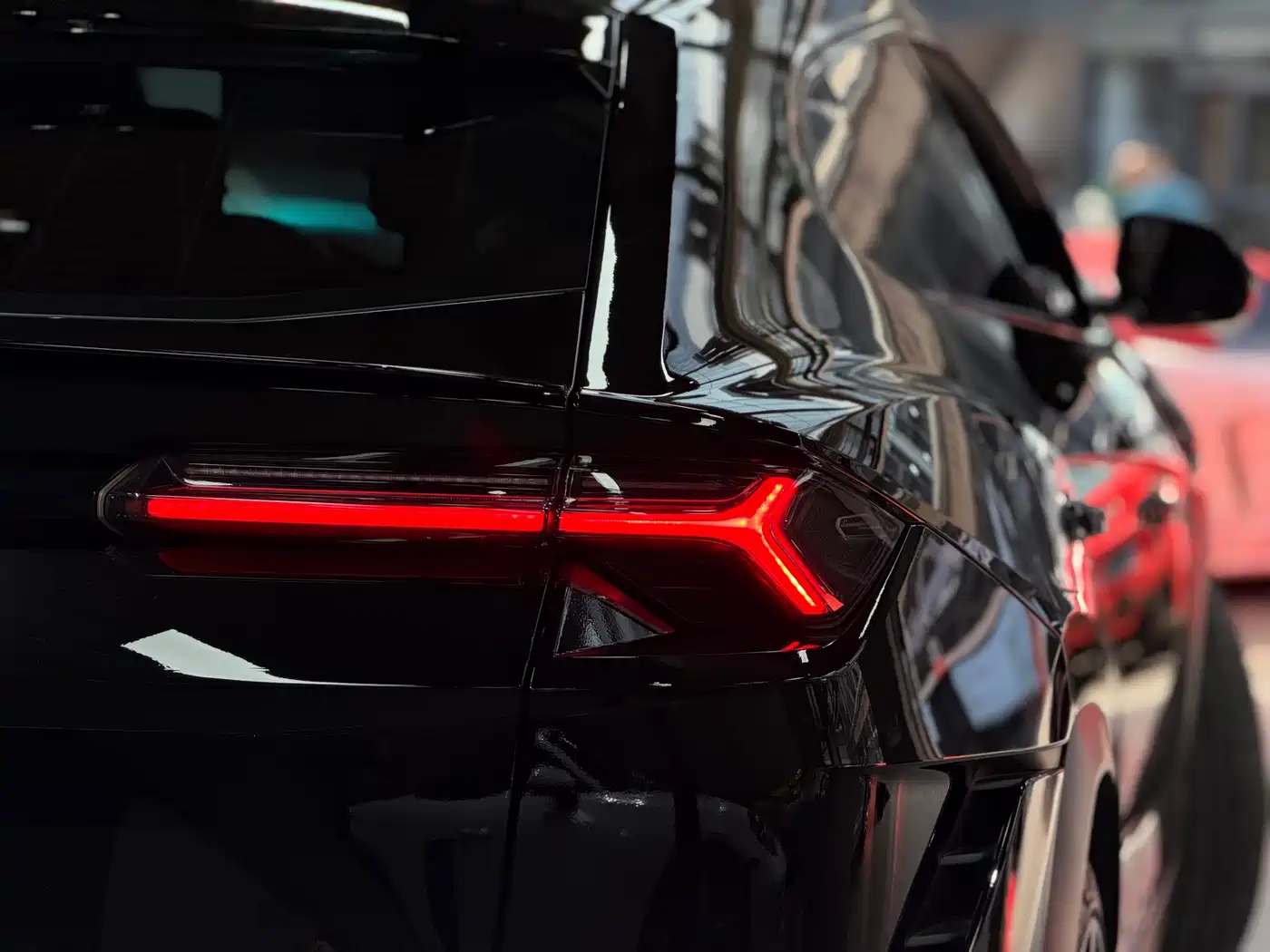 Lamborghini Urus 2023 4.0T V8 S фото 27