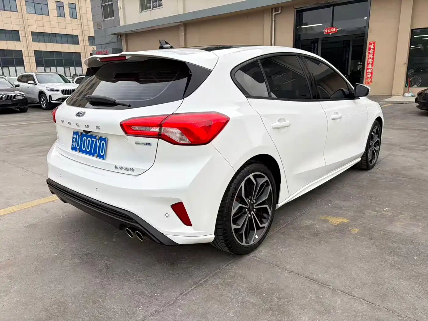 FORD FOX