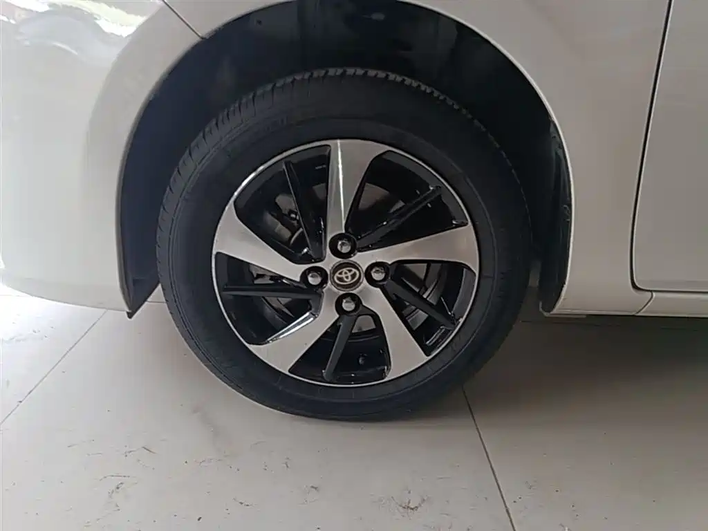 Toyota YARiS L Zhi Xiang 2019 1.5E CVT Charming China VI фото 23