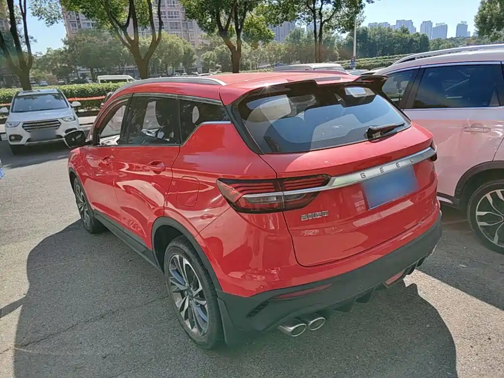 Фото 5 - Geely Coolray