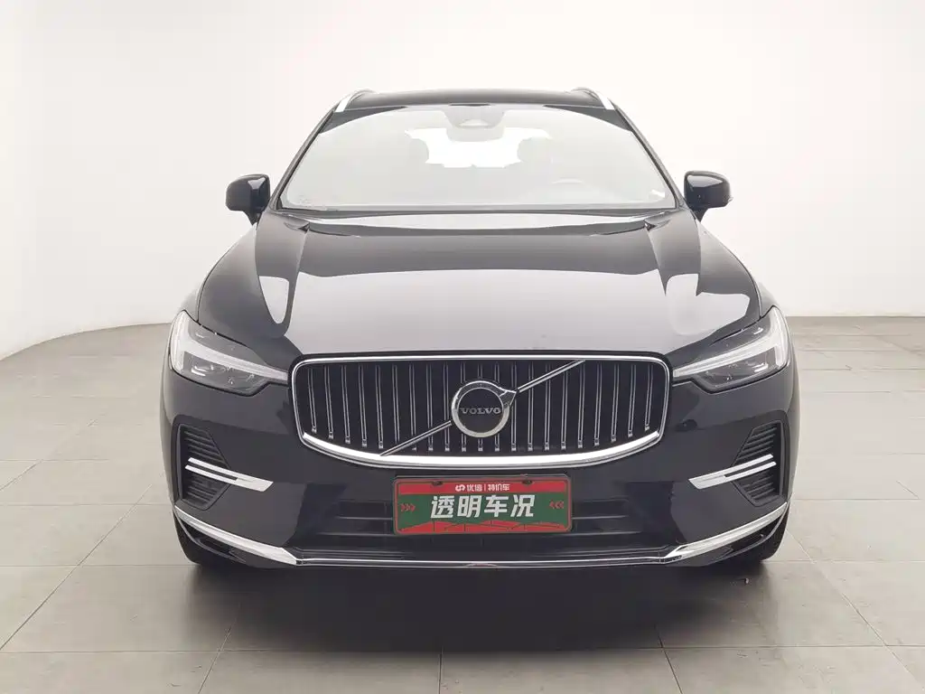 Photo 3 - Volvo XC60