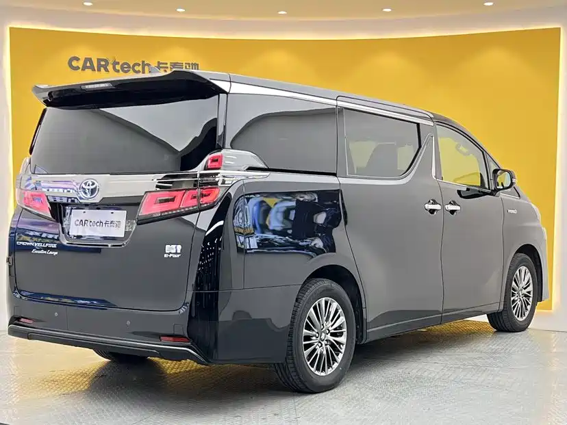 Toyota Vellfire 2022 2021 Crown Hybrid 2.5L HV Premium Edition
