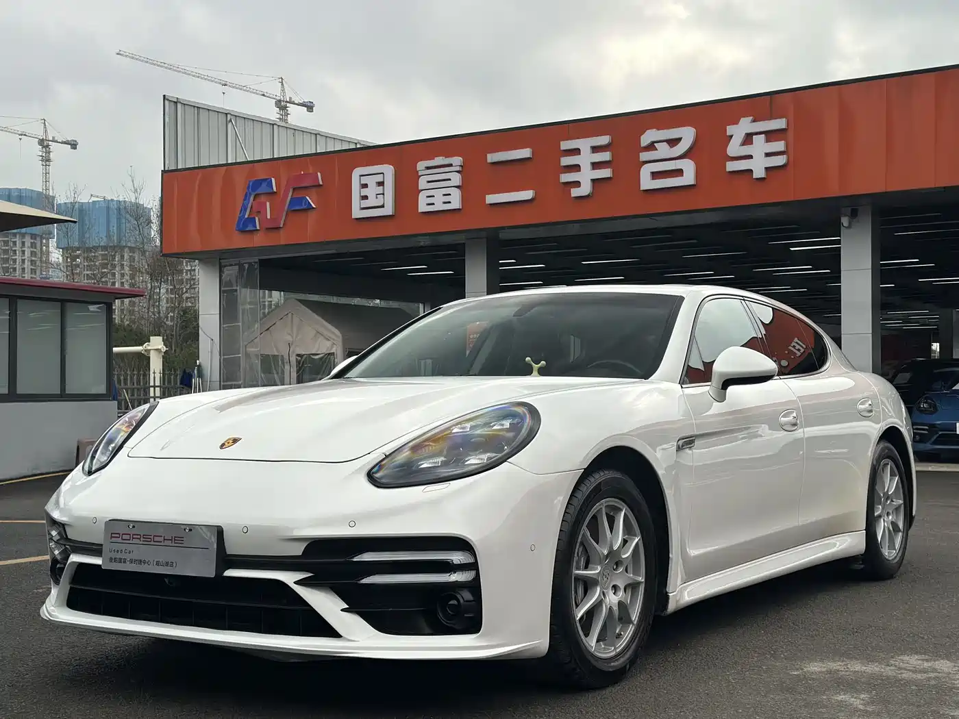 Porsche Panamera 2010 Panamera 4 3.6L