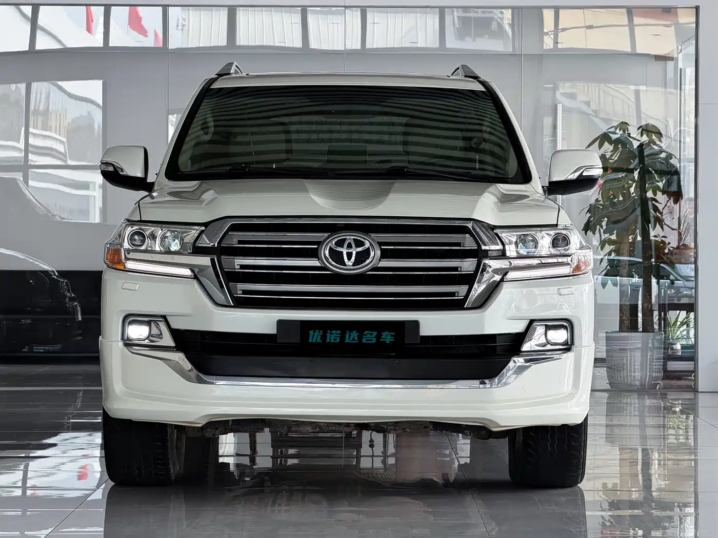 Toyota Land Cruiser (Import) фото 2