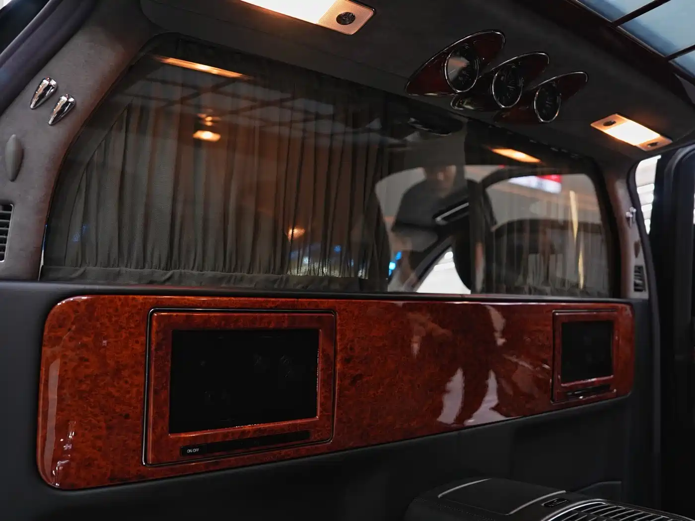 Maybach Maybach 2011 2005 Model 5.5T 62