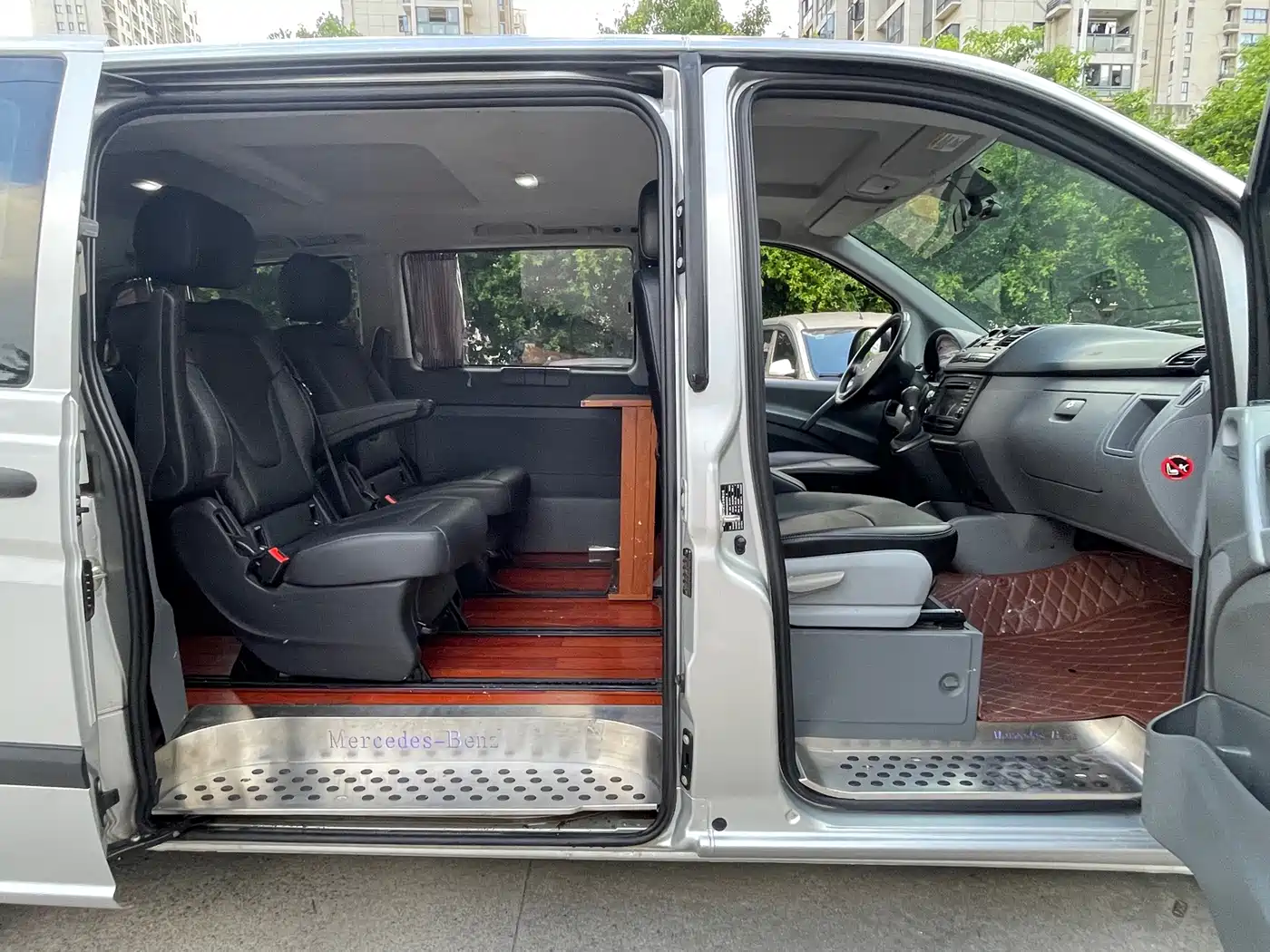 Photo 11 - Mercedes-Benz Vito