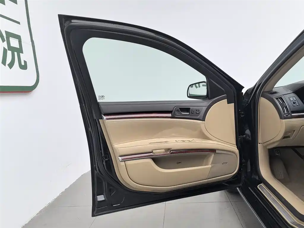 Cadillac SLS 2011 Model 2.0T Elite фото 8
