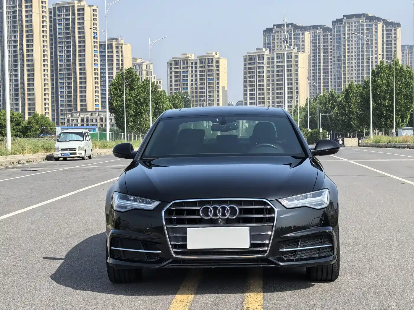 Audi A6L 2018 30th Anniversary 35 TFSI Sport фото 2