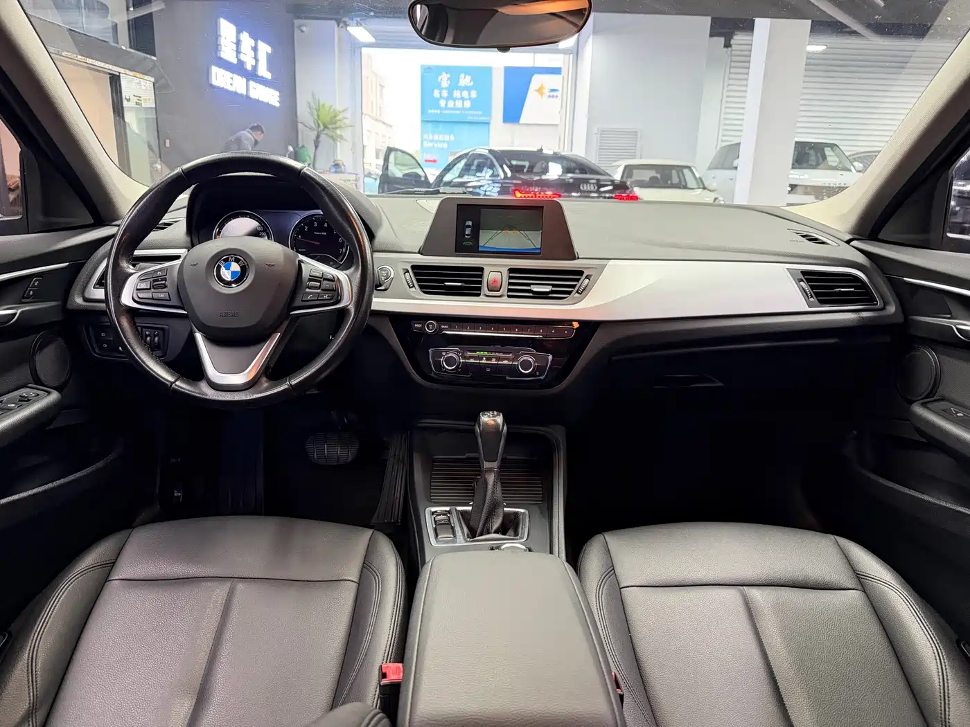 BMW 1 Series 2018 118i Fashion Edition фото 6