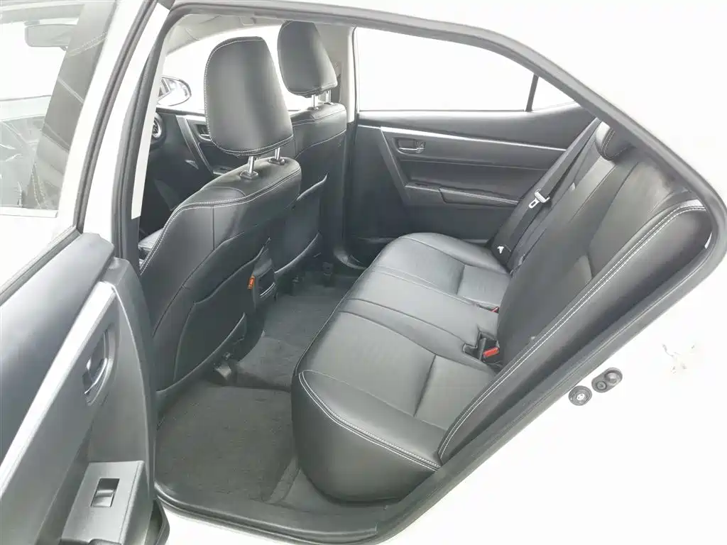 Toyota Corolla 2017 Facelift 1.2T S-CVT GL фото 15