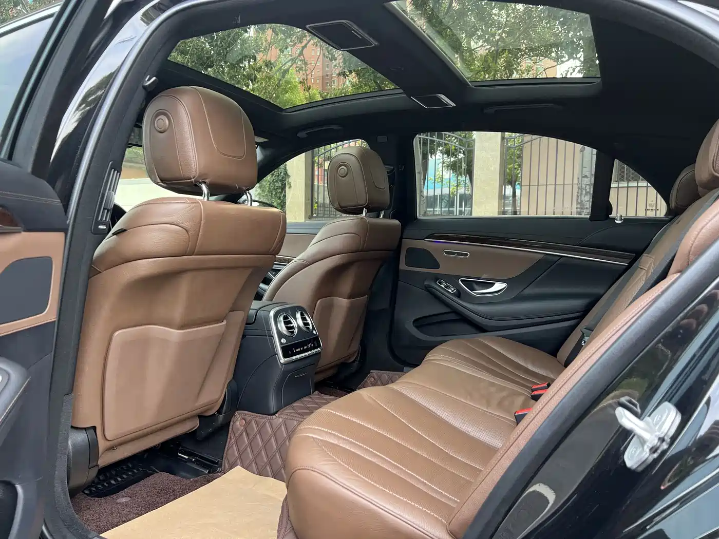 Mercedes-Benz S-Class 2017 S 320 L Luxury фото 8