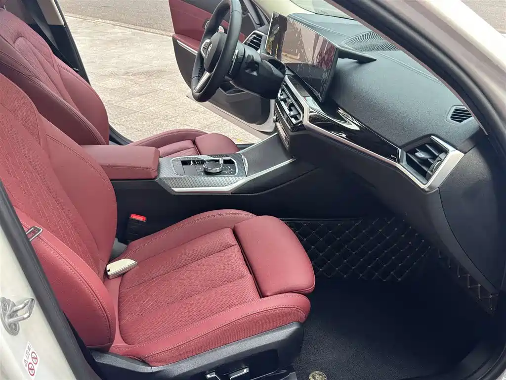 BMW 3 Series 2024 325Li M Sport Shadowline Package фото 8
