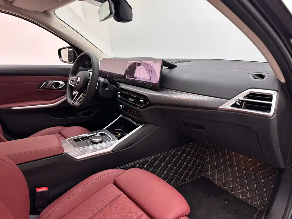 BMW 3 Series 2026 2026 330Li M Sport Shadowline Package