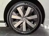 Фото 14 - Li Auto i6
