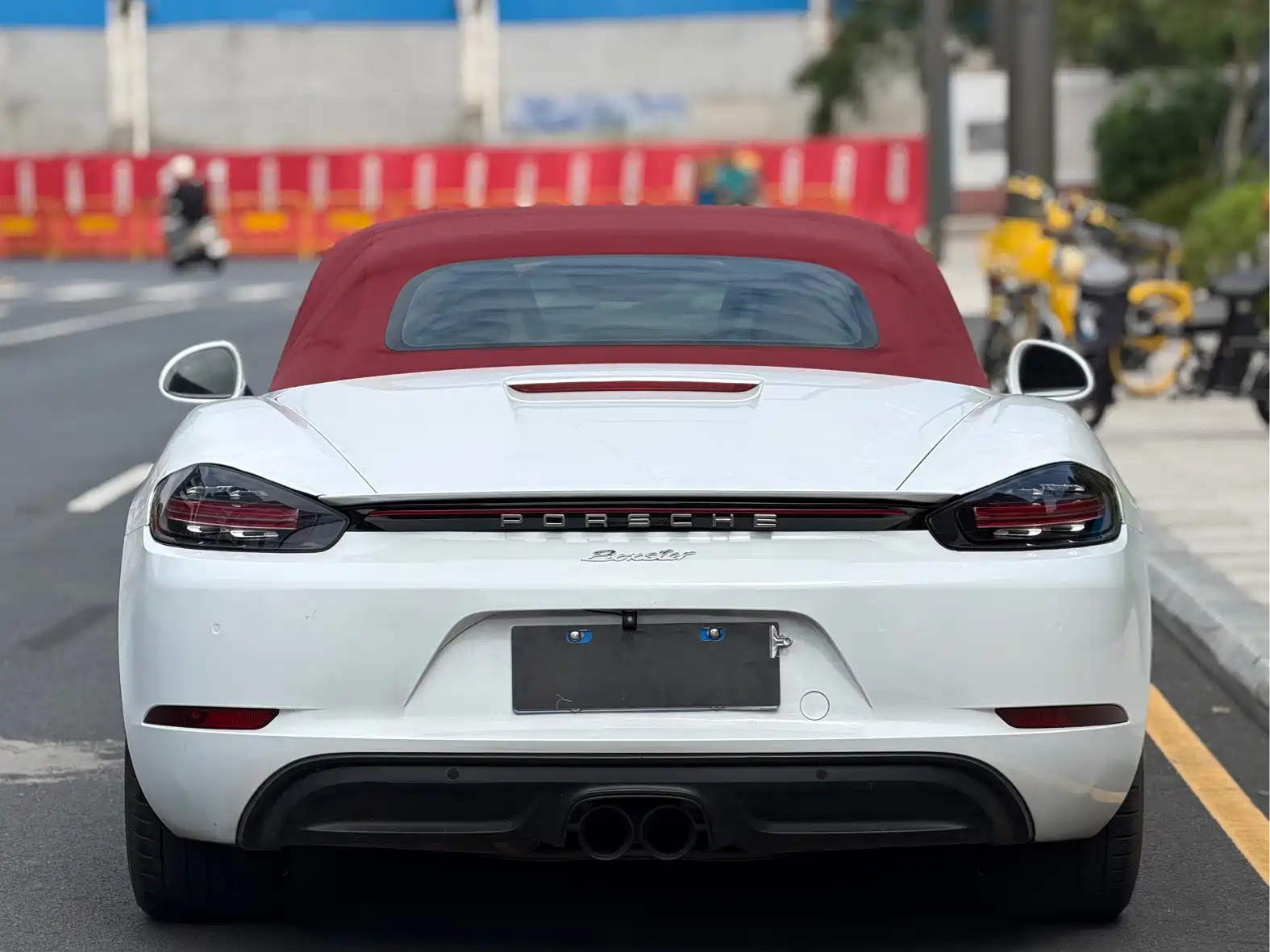 Photo 8 - Porsche Boxster