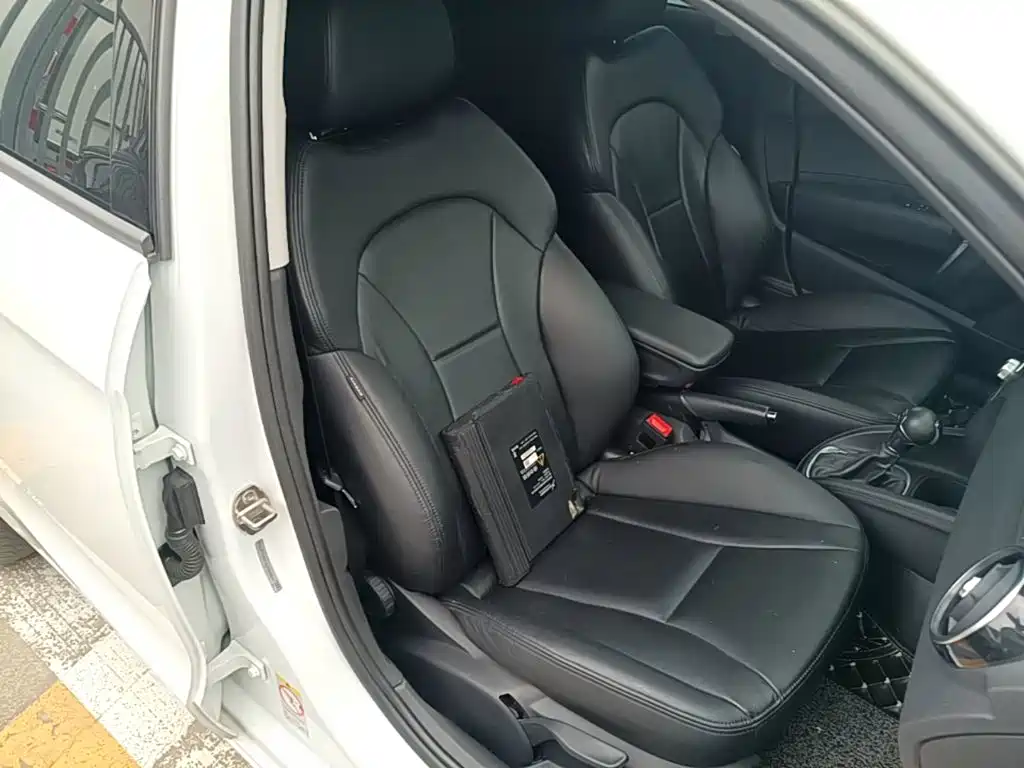 Фото 25 - Audi A1