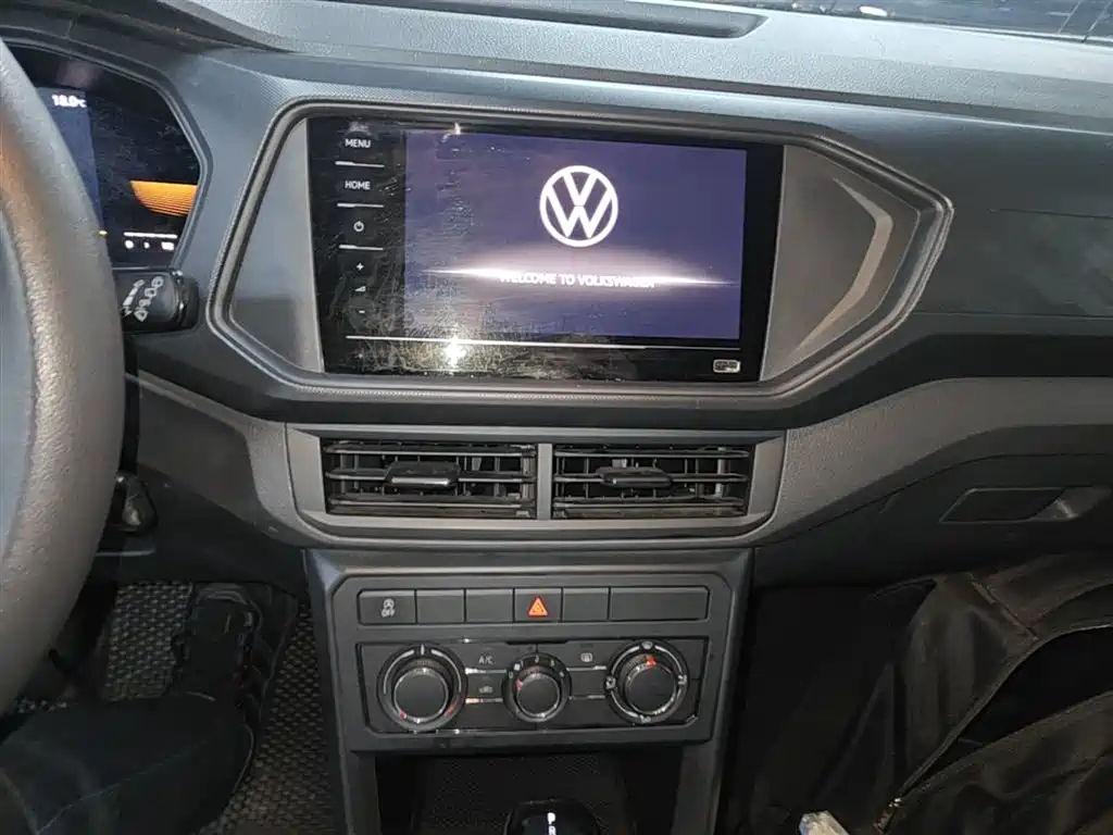 VOLKSWAGEN TU KAI
