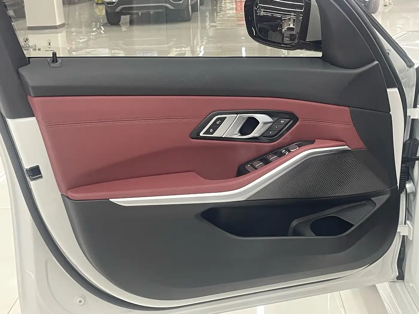 BMW 3 Series 2023 320Li M Sport Package фото 11