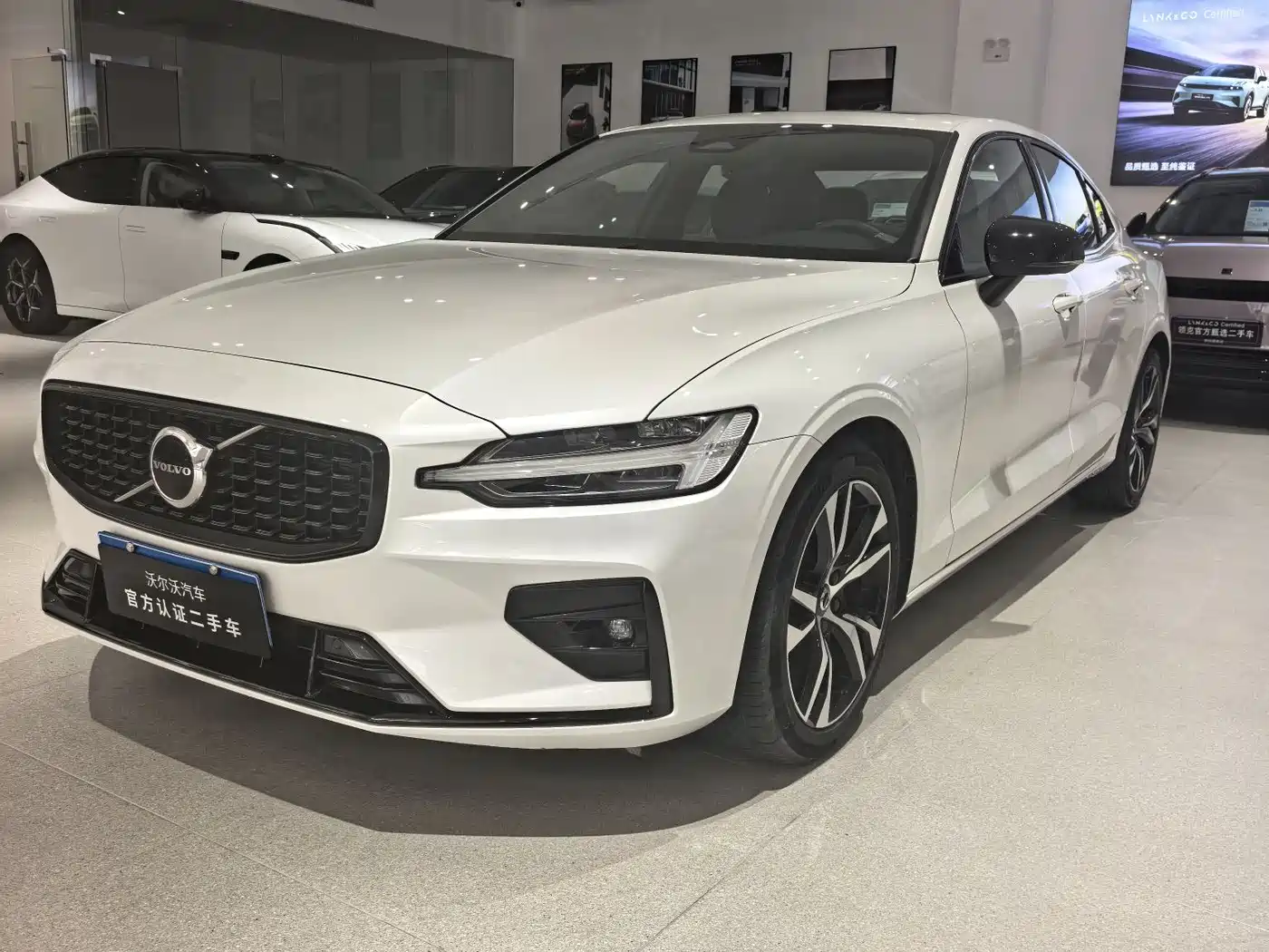 VOLVO S60