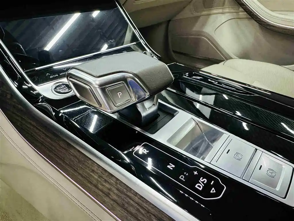 Audi A8 2023 A8L 55 TFSI quattro Flagship фото 16