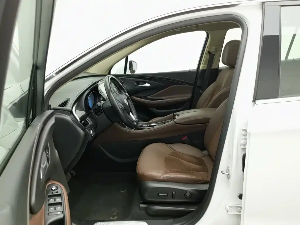 Фото 10 - Buick Envision Plus