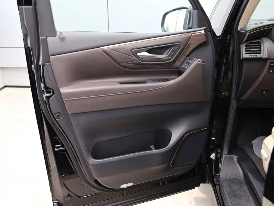Toyota Vellfire 2024 2024 Crown Hybrid 2.5L Executive Premium Edition