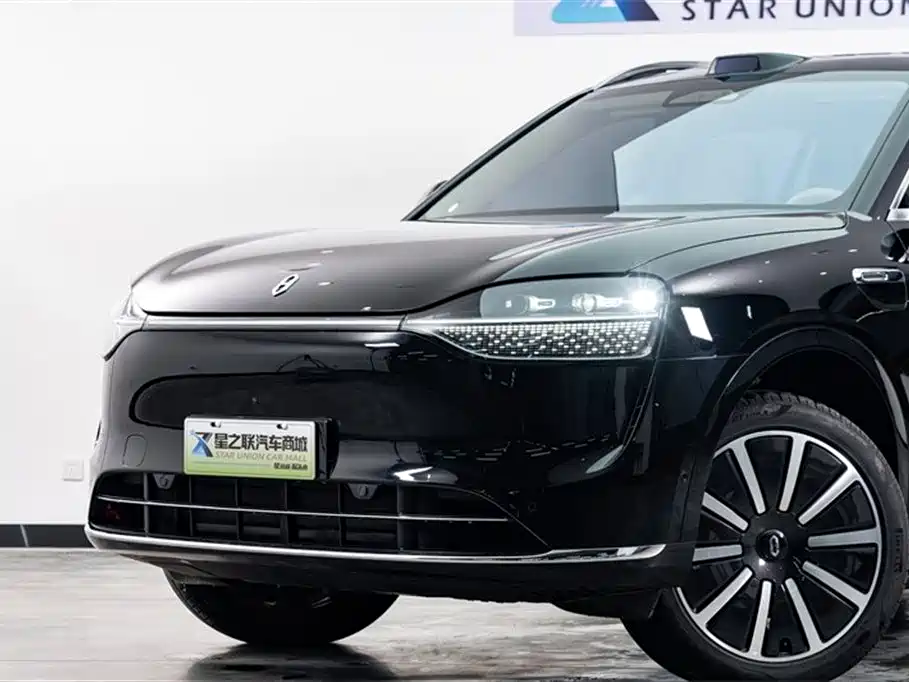 AITO Wenjie AITO M9 2025 Extended Range Ultra 52kWh 6-Seater фото 3