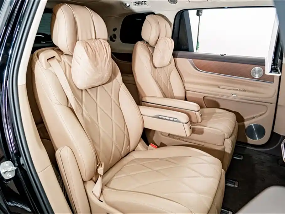 AITO Wenjie AITO M9 2025 Extended Range Ultra 52kWh 6-Seater фото 27
