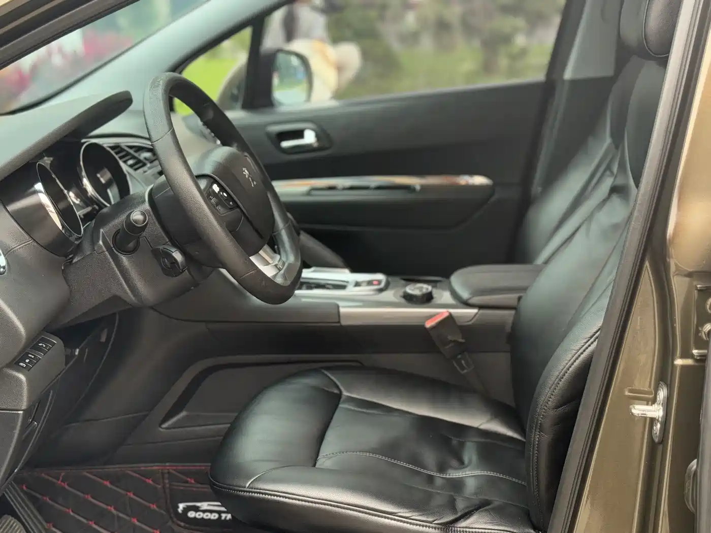Peugeot 3008 2016 1.6THP Automatic Classic Edition фото 11
