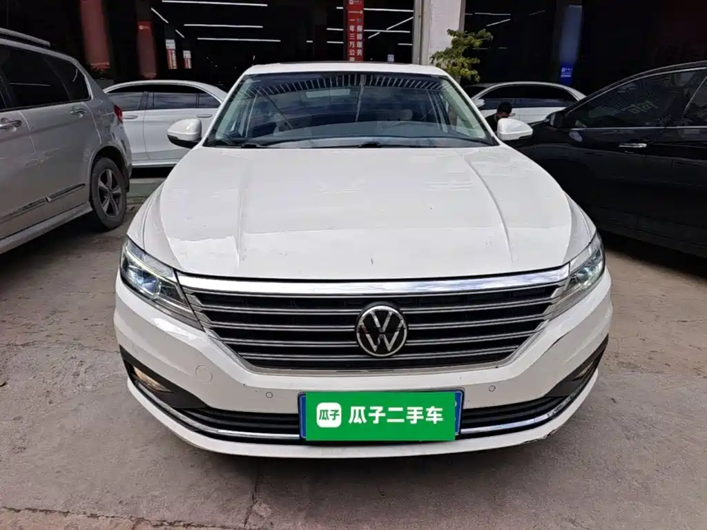 Photo 3 - Volkswagen Lavida