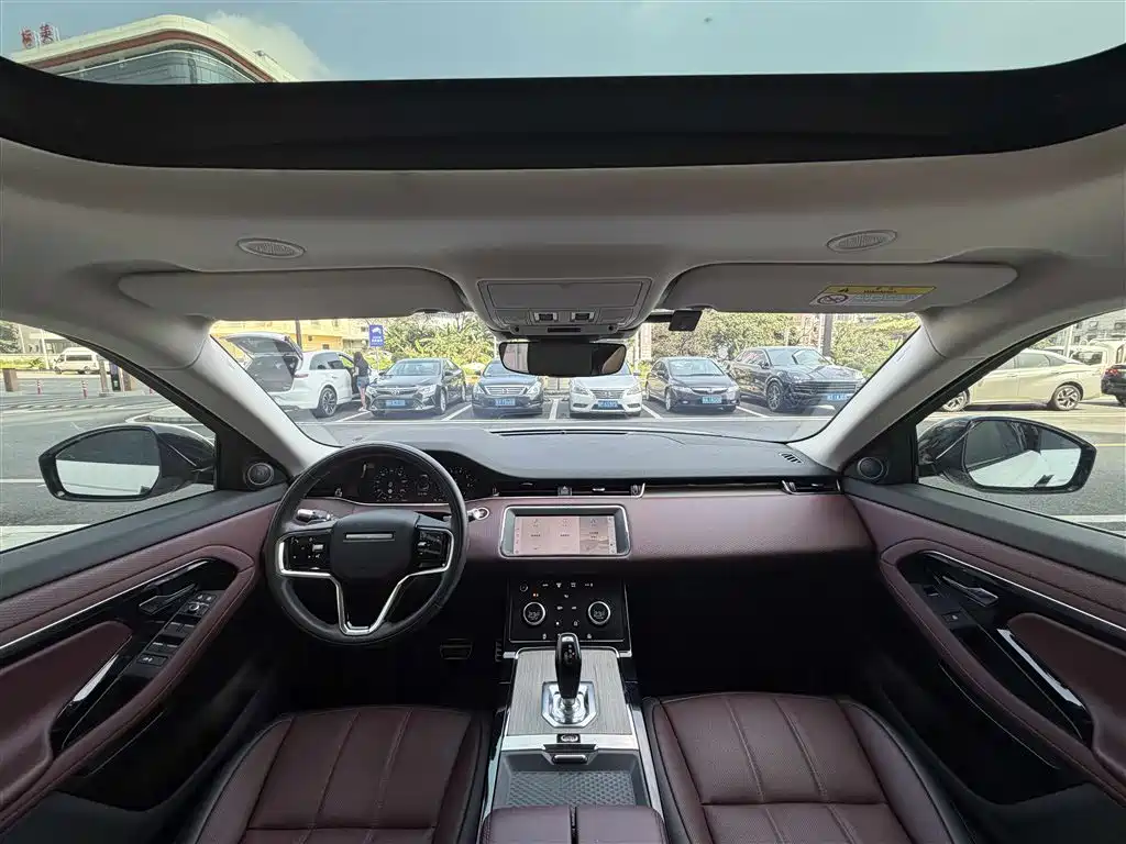 Land Rover Range Rover Evoque 2021 Range Rover Evoque L 249PS R-Dynamic S Performance Edition фото 18