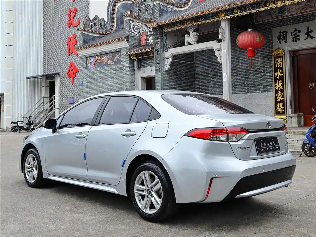 Toyota Levin 2021 185T CVT Luxury Edition фото 9
