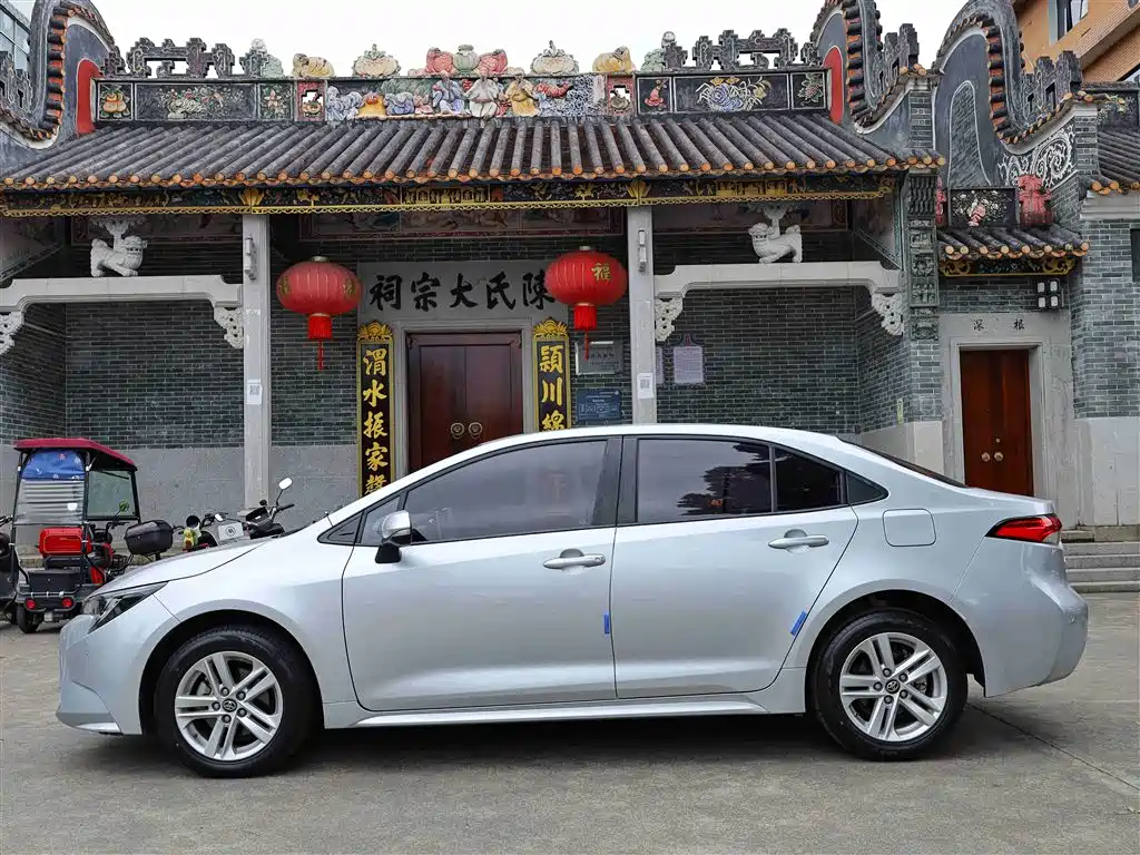 Toyota Levin 2021 185T CVT Luxury Edition фото 10