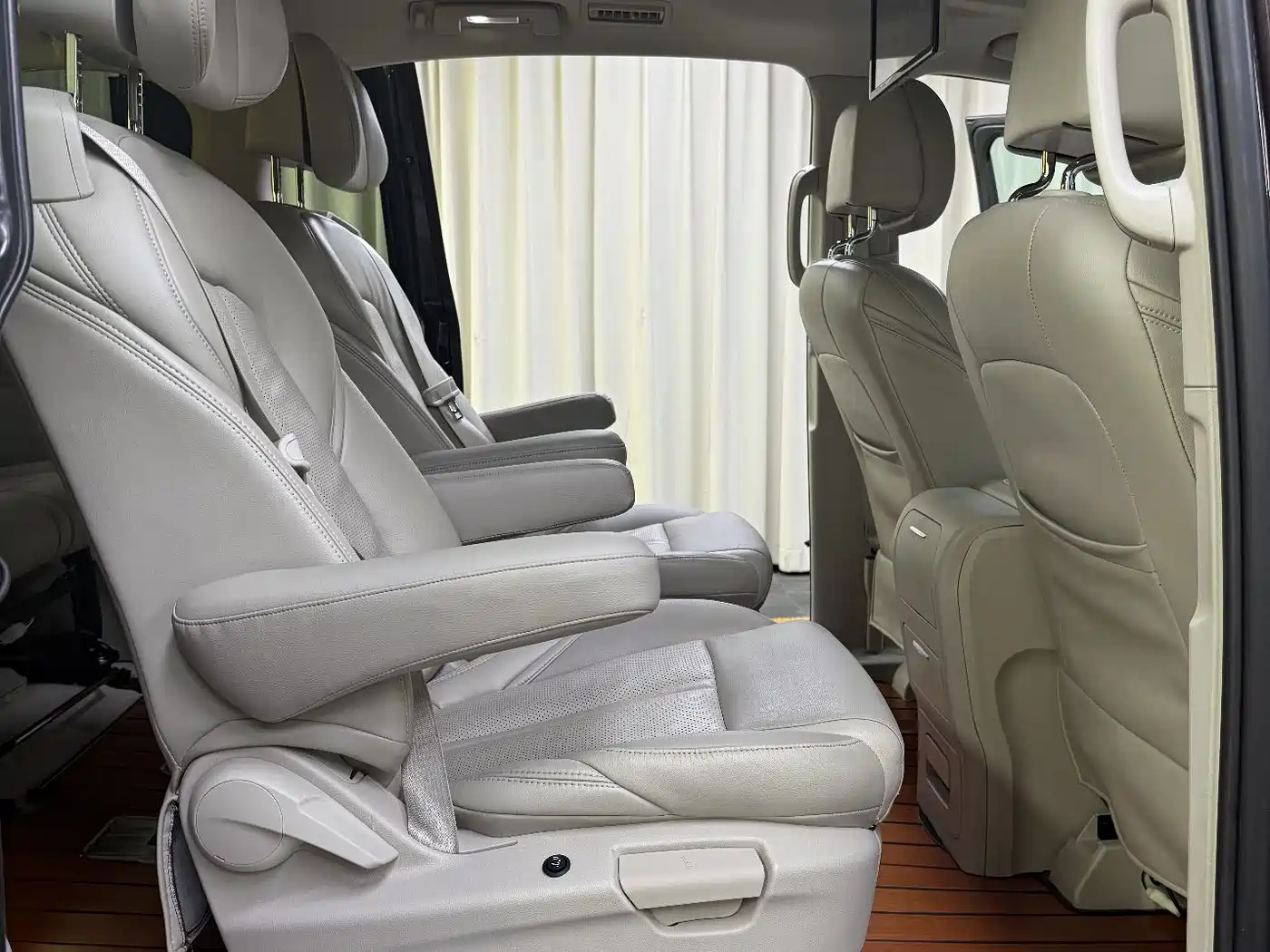 Buick GL8 2018 ES 28T Comfort Type China VI фото 39