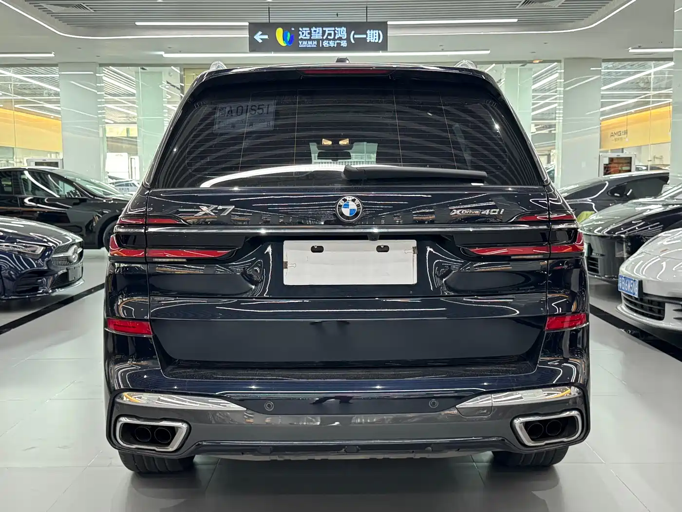 BMW X7 2023 xDrive40i Exclusive M Sport Package фото 5