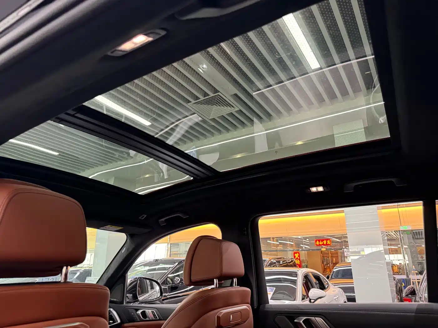 BMW X7 2023 xDrive40i Exclusive M Sport Package фото 18