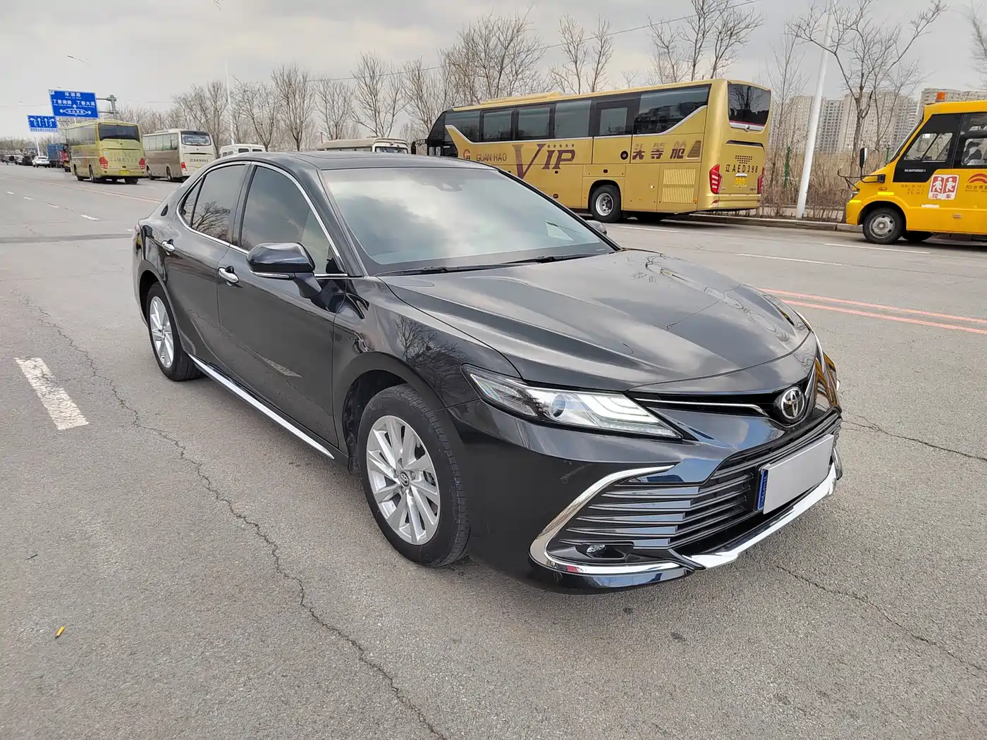 Toyota Camry 2023 2.0G Luxury Edition фото 2