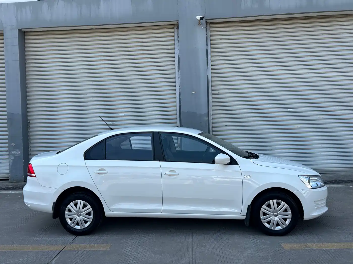 Volkswagen Santana 2015 1.4L Manual Trend Edition фото 3