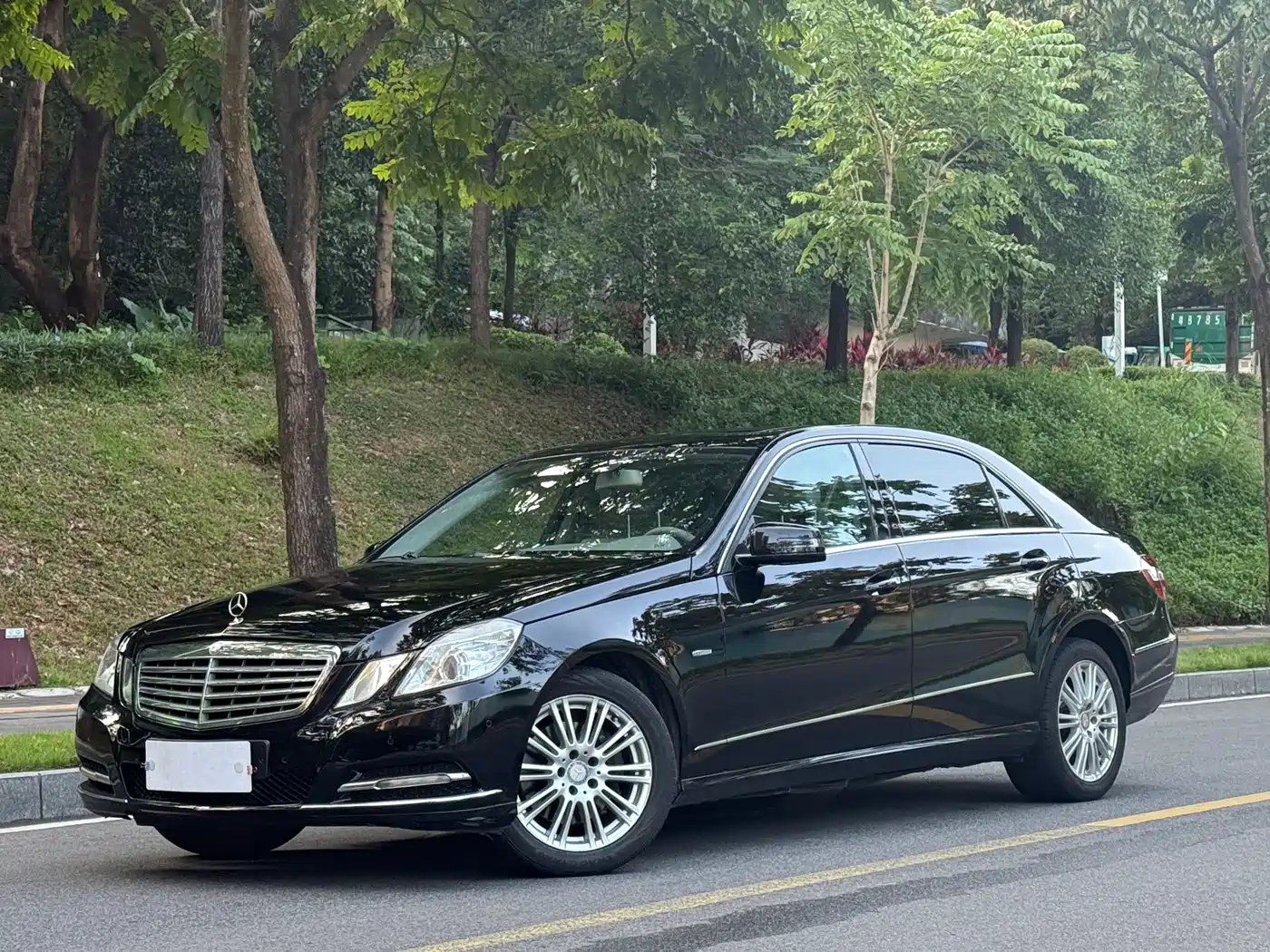 Mercedes-Benz E-Class 2012 2012 E 200 L CGI Elegance