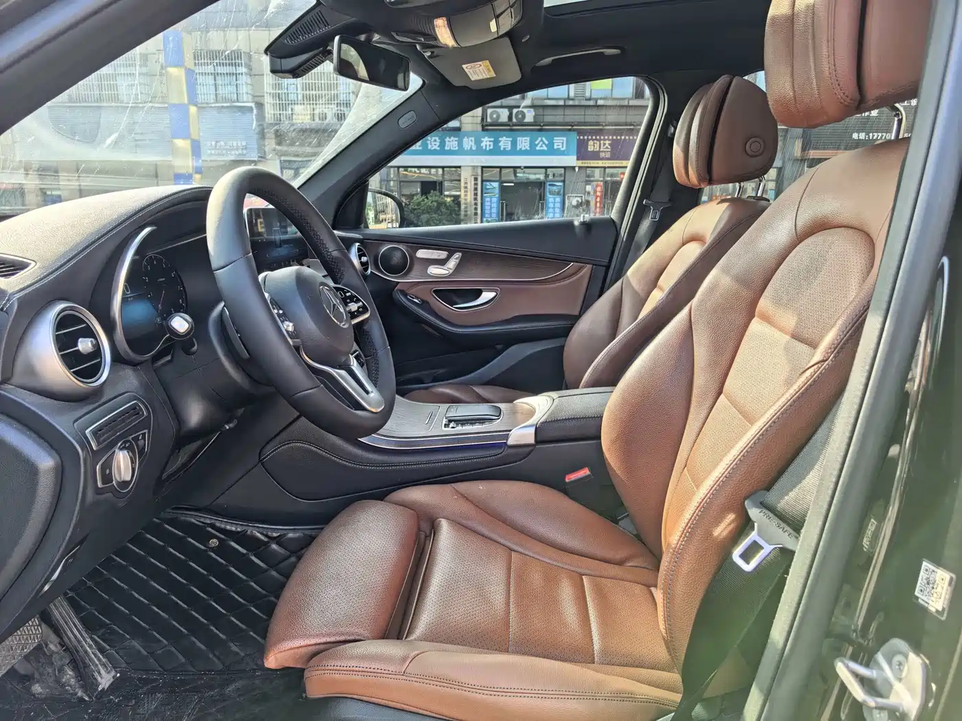 Mercedes-Benz GLC 2020 GLC 260 L 4MATIC Luxury фото 4