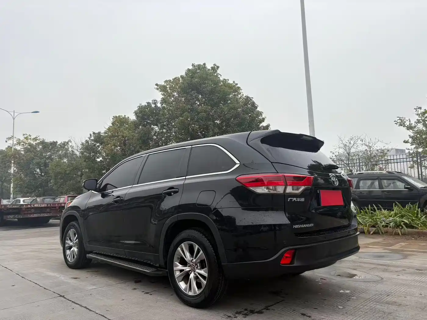 TOYOTA HIGHLANDER